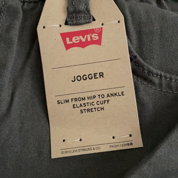 🎉HOST PICK 🎉Levi’s joggers🎉 - Picture 5 of 11